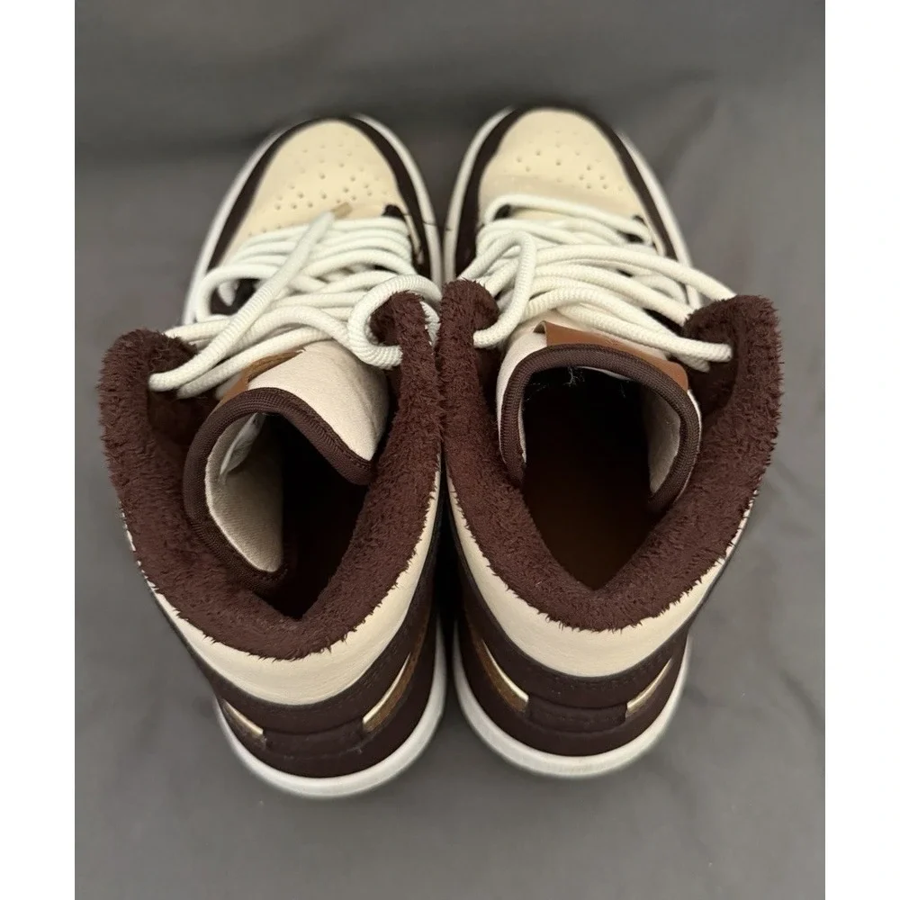 Jordan Air Jordan 1 Mid SE Womens Size 6 Cream Dark Chocolate Oatmeal Leather